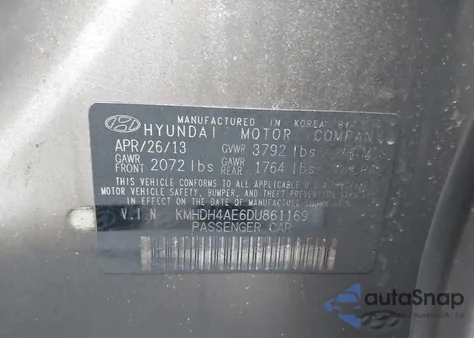 2013 Hyundai Elantra Gls (Ulsan Plant) z USA, uszkodzony, nr VIN KMHDH4AE6DU861169